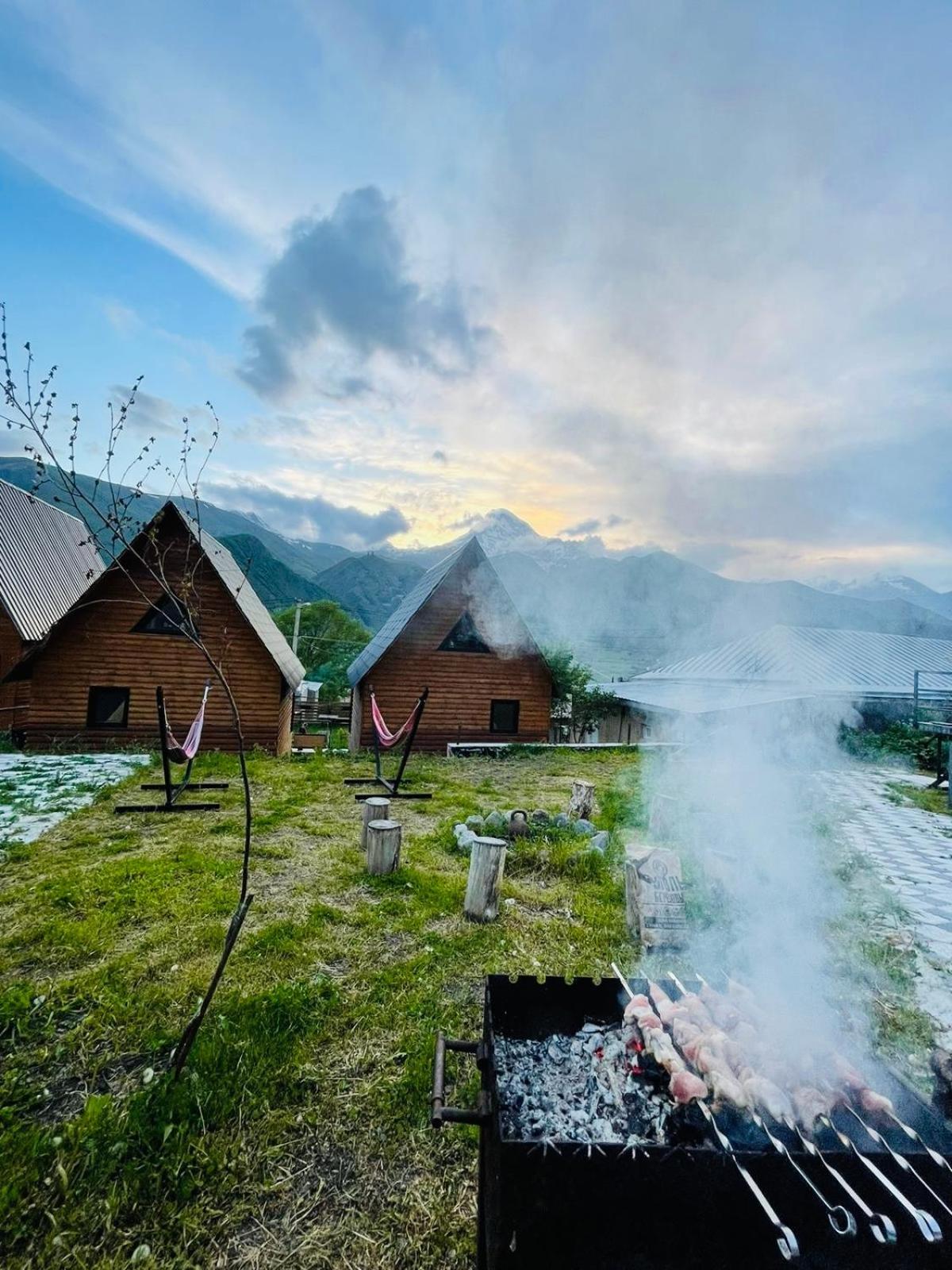 Guesthouse Elli & Cottages Kasbegi Buitenkant foto